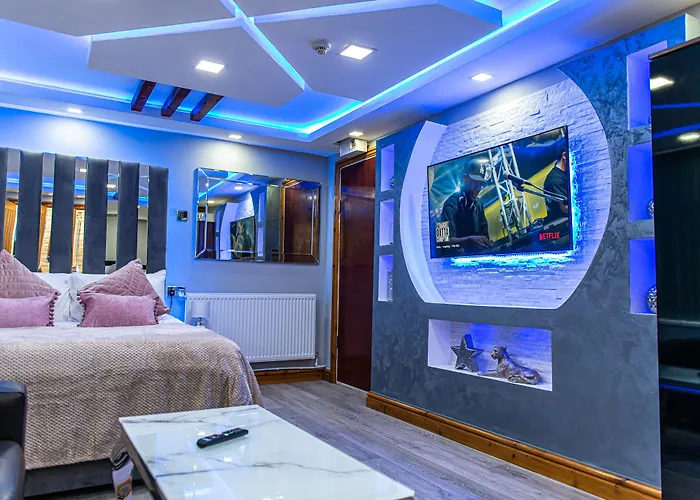 Sawrey Serviced شقة