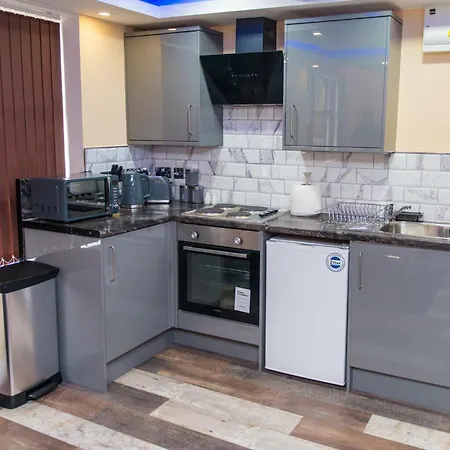 Sawrey Serviced * Bradford (West Yorkshire)