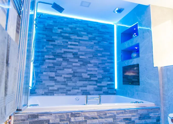 Sawrey Serviced * Bradford (West Yorkshire)